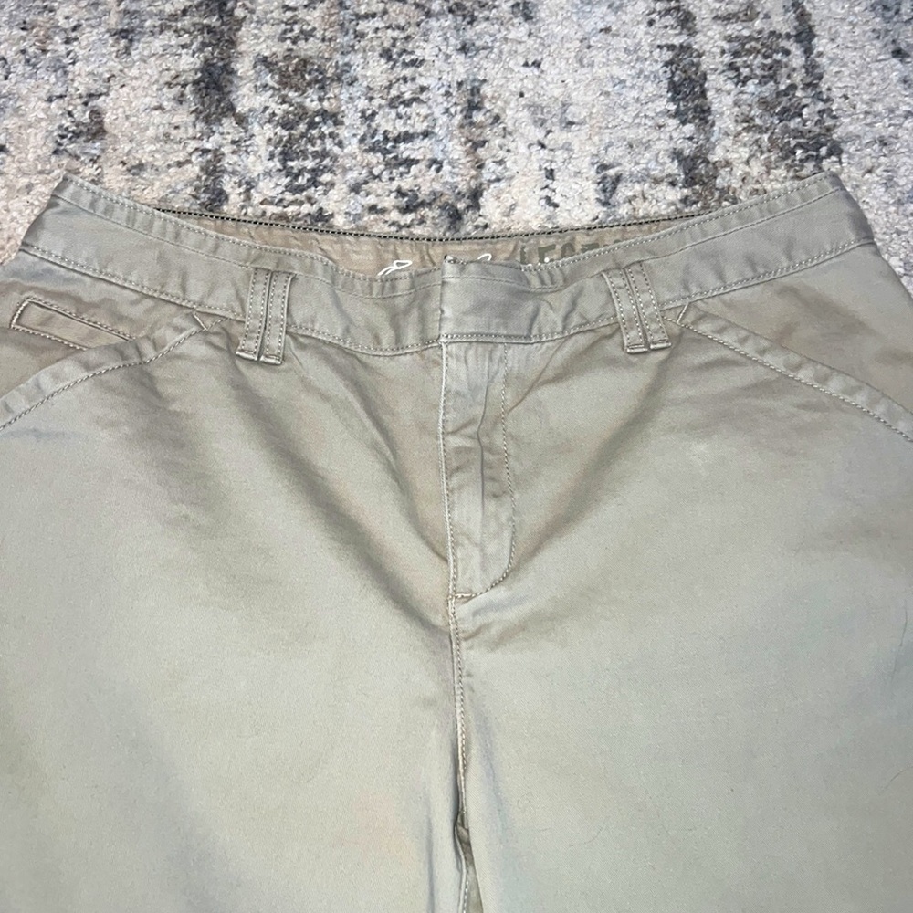 Eddie Bauer Khaki Bermuda Shorts - Picture 2 of 4
